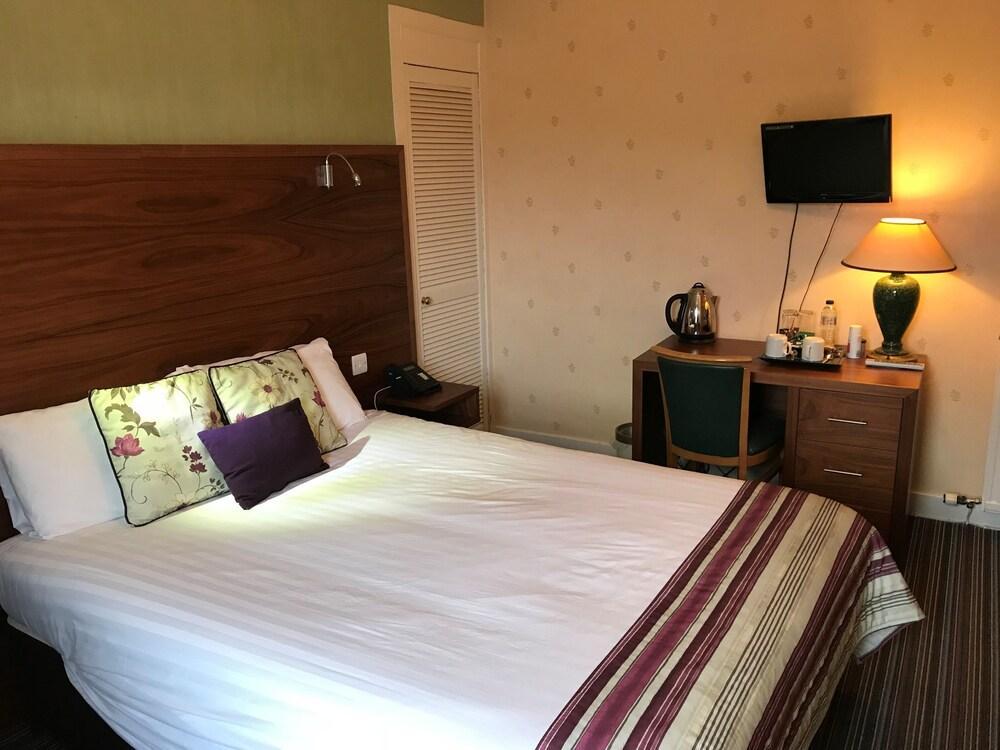 The County Hotel دالكيث المظهر الخارجي الصورة